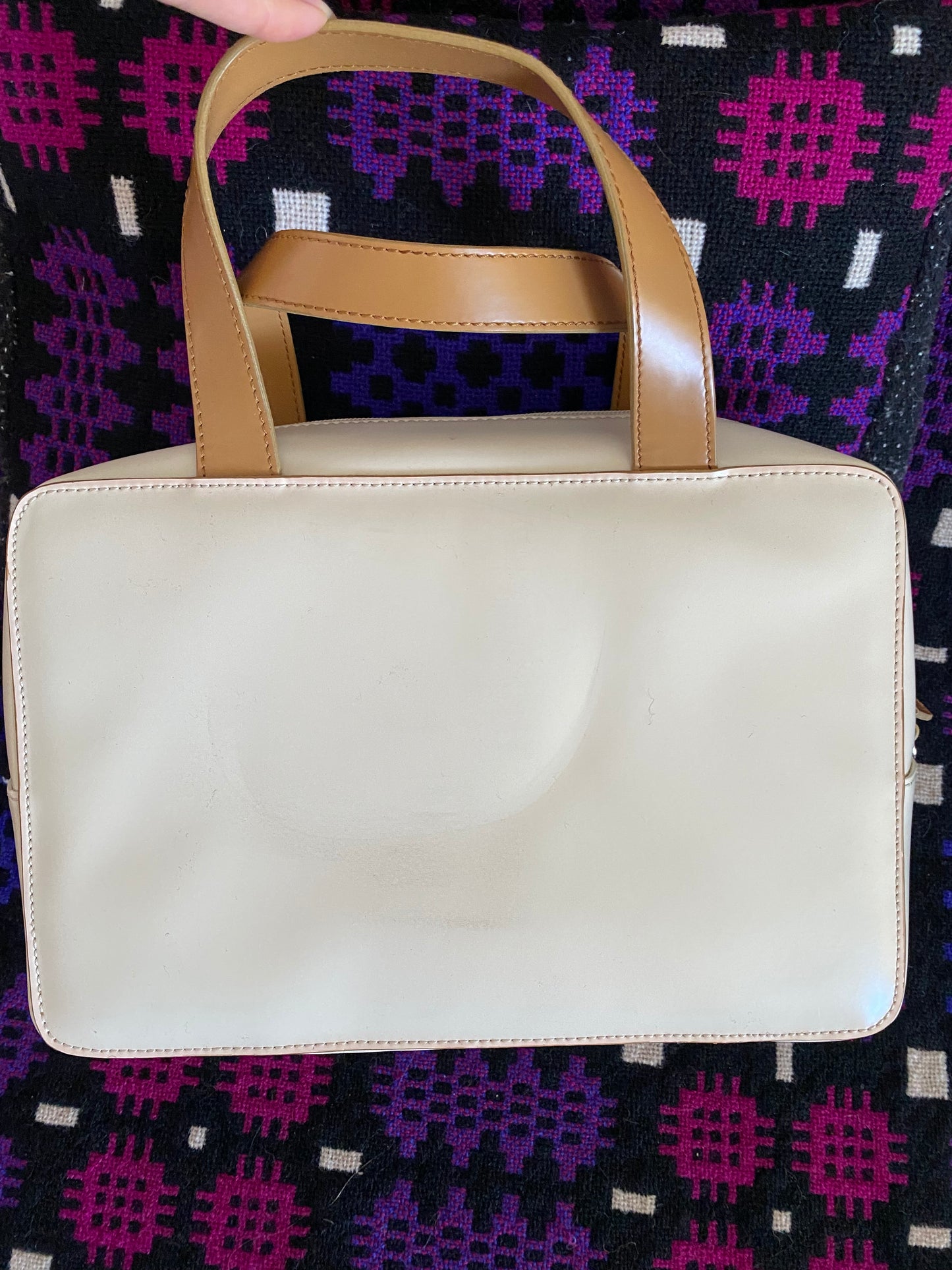 Vintage Mario Valentino brown tan white cream leather hand bag handbag zip up pockets 1970s 1980s