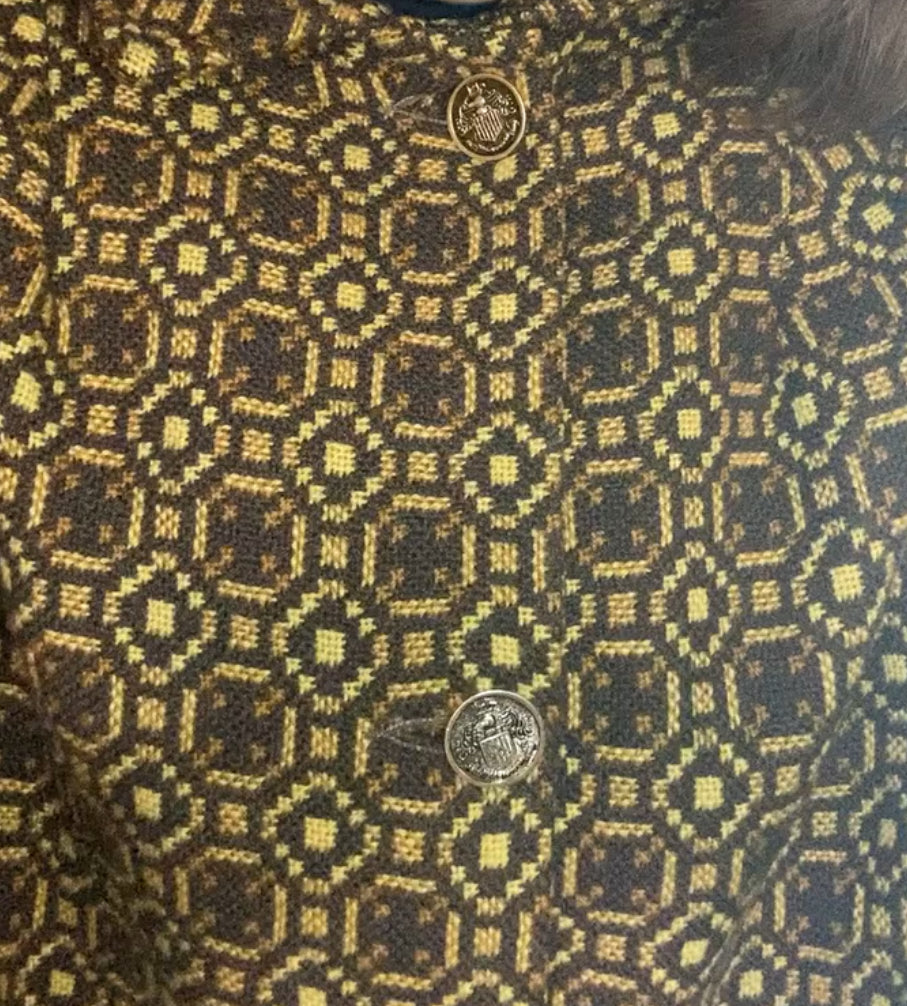 Vintage Welsh Wool Tapestry long cape geometric Celtic print brown tan bronze buttons pockets up to size 18 20