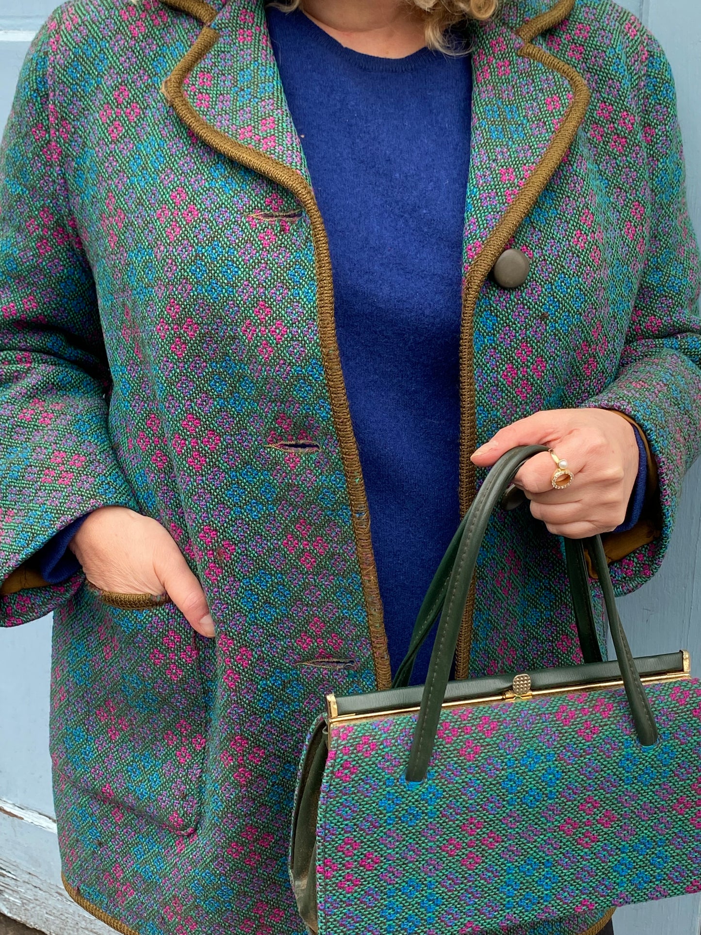 Vintage 60s Welsh wool Tapestry pea coat green pink print size 12 pockets
