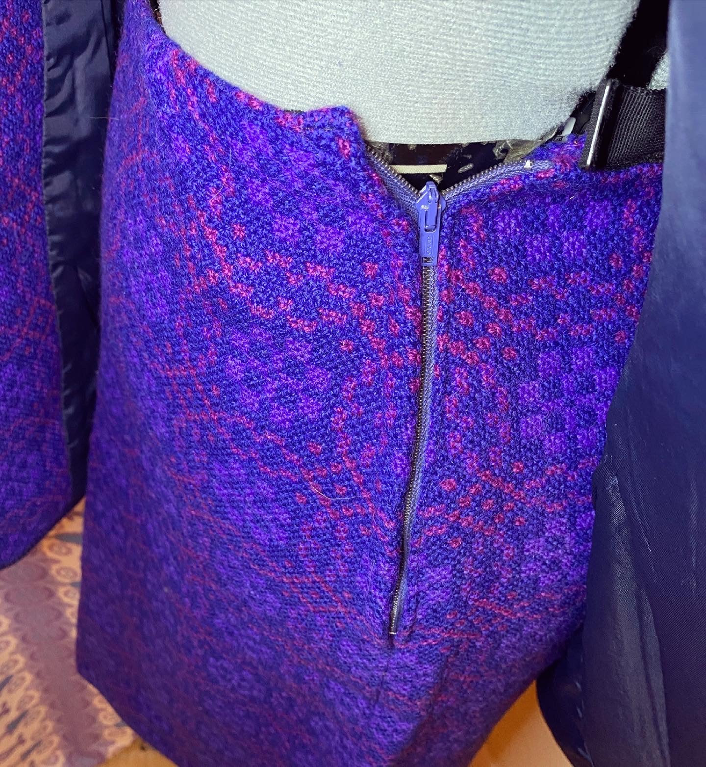 Vintage 60s Welsh wool Tapestry pea coat skirt set suit purple size 12 pockets Eclipse