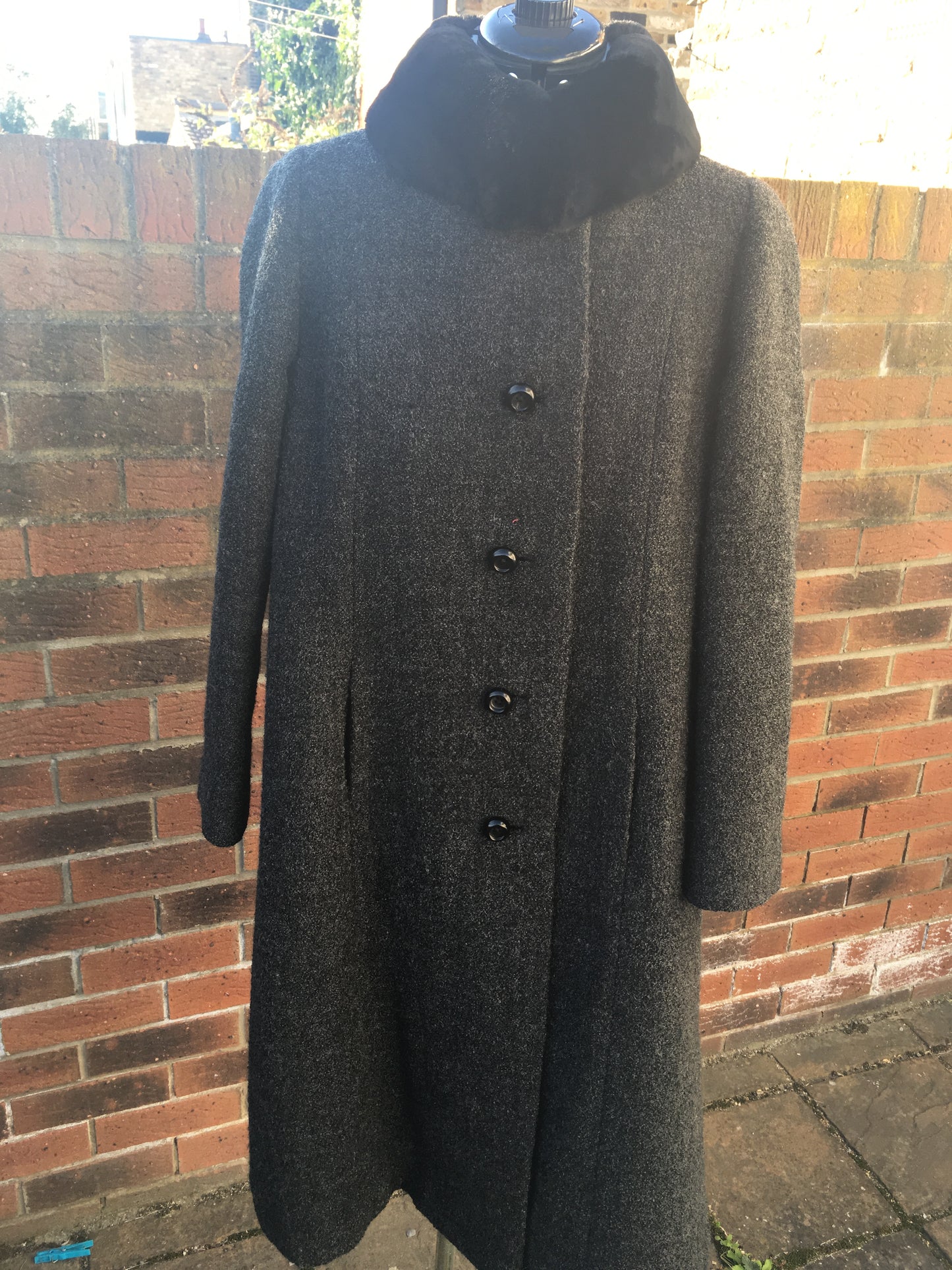 Vintage 60s Grey long coat black fur collar size 12 pockets
