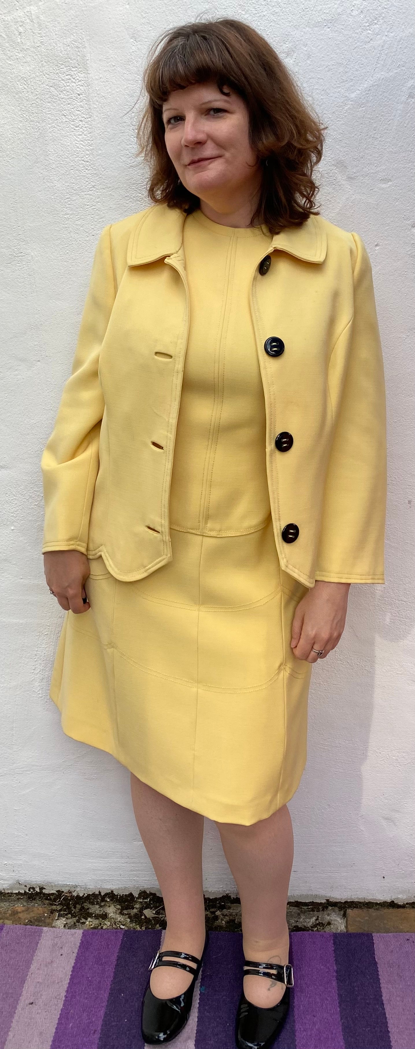 Vintage yellow 60s dress jacket suit black buttons two piece scallop detail handmade no label size 16