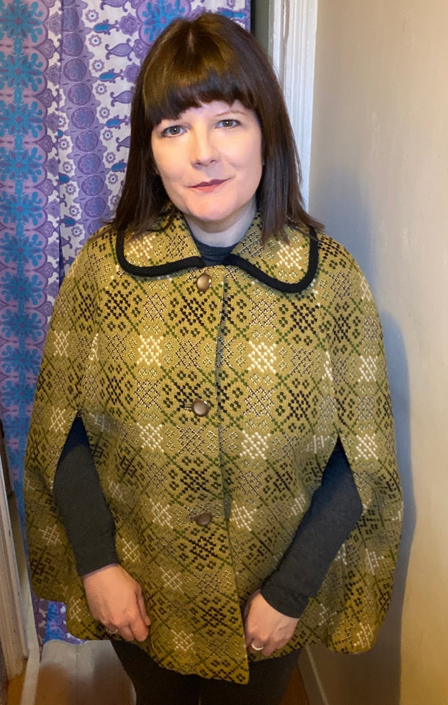 Vintage welsh wool Mustard yellow Tapestry cape from welsh woolens 60s/70s Collared up to size 16 18