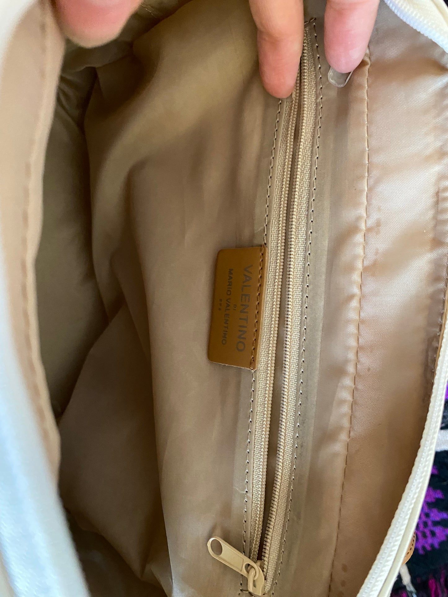 Vintage Mario Valentino brown tan white cream leather hand bag handbag zip up pockets 1970s 1980s