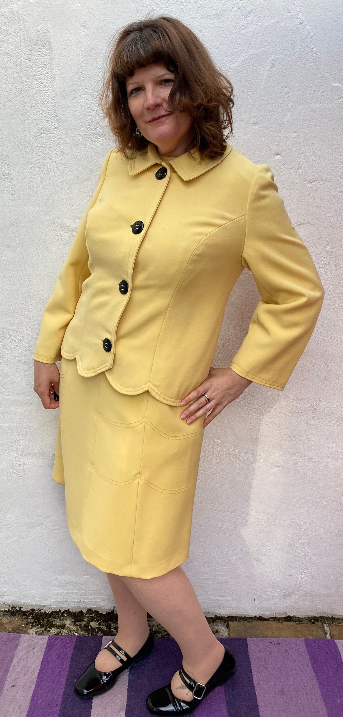 Vintage yellow 60s dress jacket suit black buttons two piece scallop detail handmade no label size 16