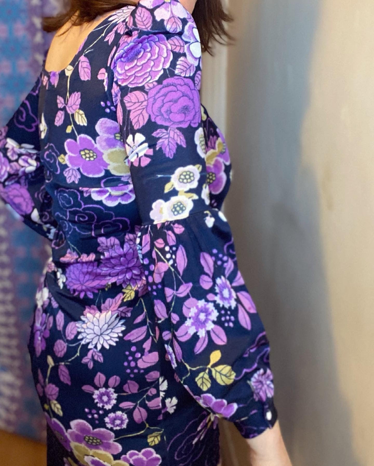 Vintage Long sleeve puff shoulder floral polyester purple 70s maxi dress size 10 12