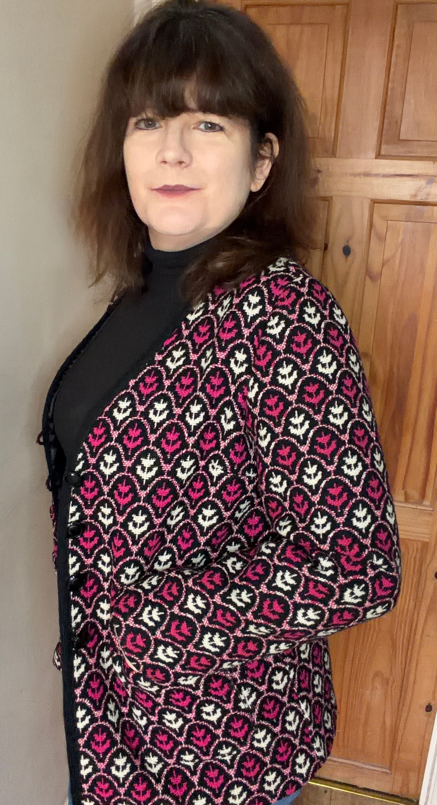 Vintage Brynkir Print Welsh Wool Tapestry jacket smart pink black white flower tulip size 12
