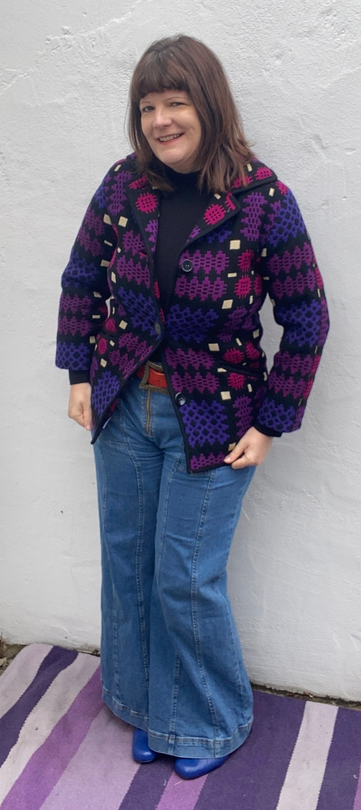 Vintage 60s 70s Welsh Wool Tapestry Jacket portcullis print purple blue white size 10 pockets Jon Ro Fashions