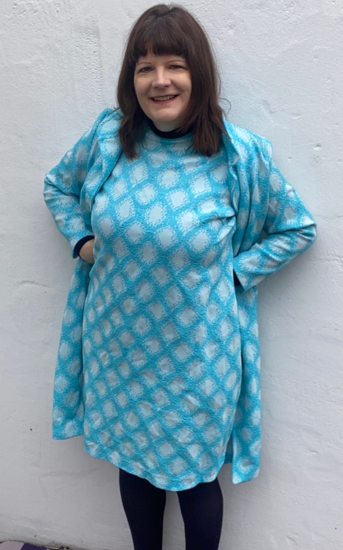 Vintage turquoise blue white print Crimplene 60s 70s coat and dress suit two piece size 18 20