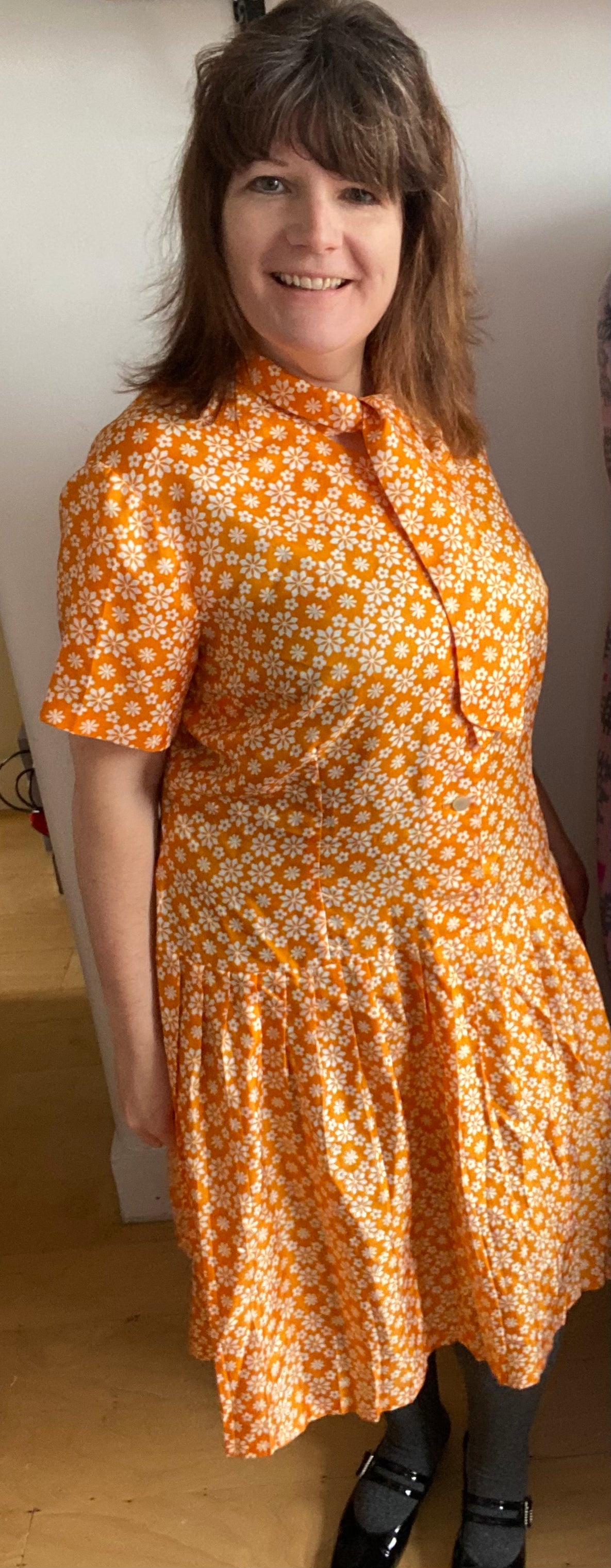 Vintage 70s 80s orange white print shirt dress Tricel pleated skirt dropped waist short sleeves size 20