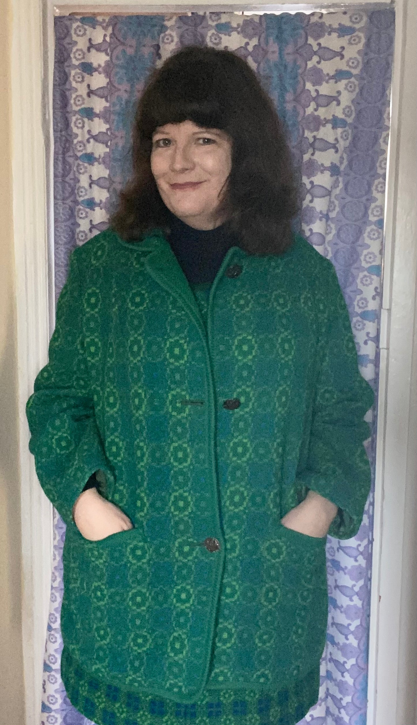 Vintage Welsh Wool Tapestry pea coat green print bronze dragon buttons pockets up to size 20 22