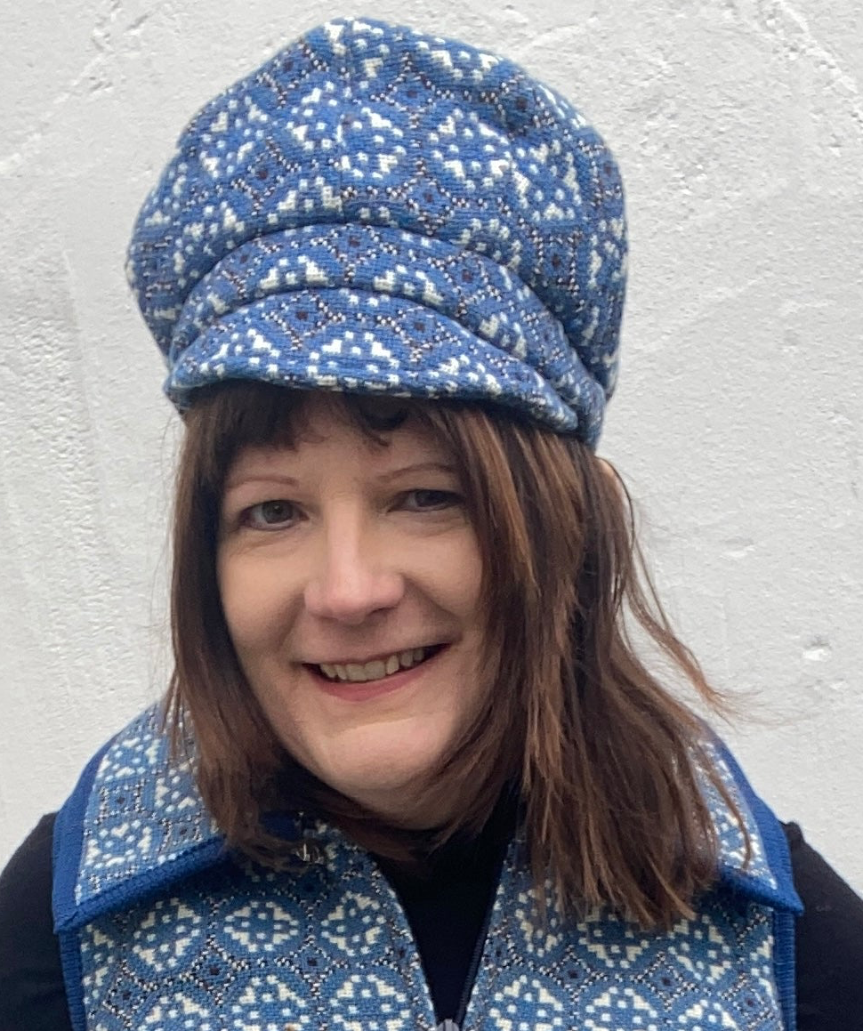 Vintage Welsh Wool Tapestry baker boy hat blue size S-M geometric print