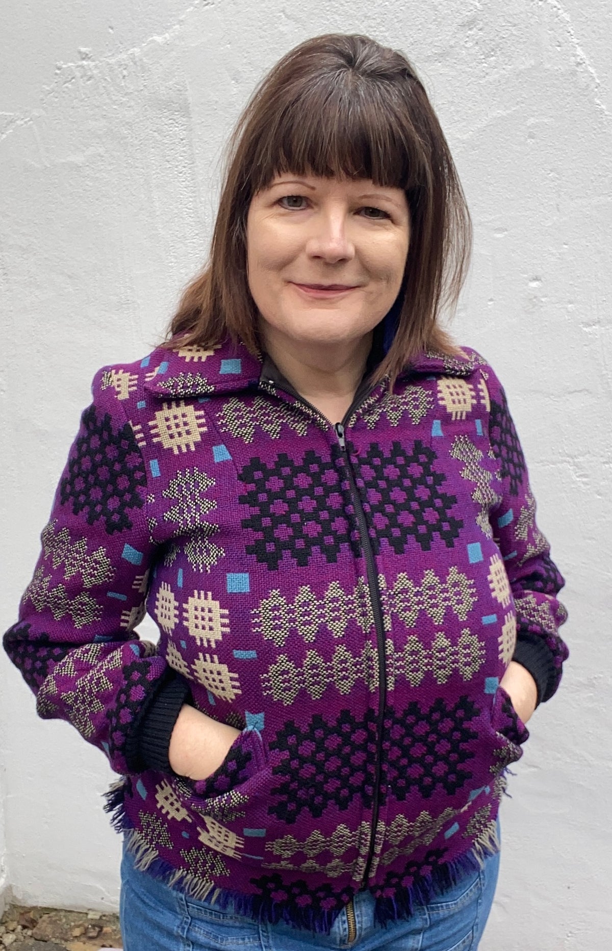 Vintage 60s 70s Welsh Wool Tapestry Jacket zip portcullis print purple white size 12  14 pockets Jon Ro Fashions
