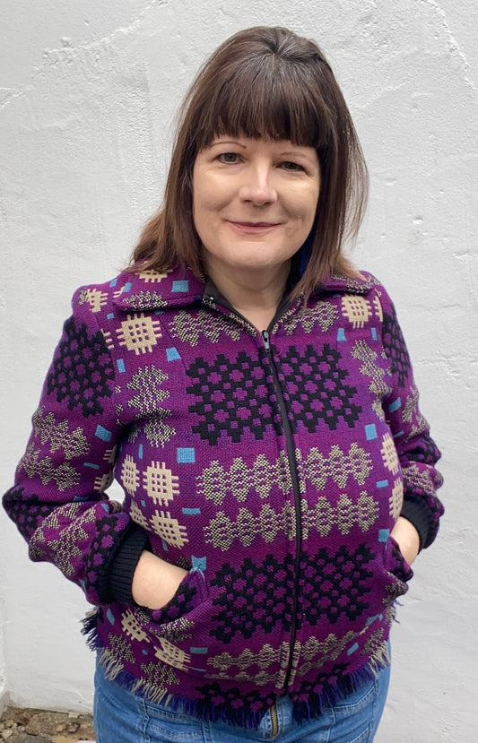 Vintage 60s 70s Welsh Wool Tapestry Jacket zip portcullis print purple white size 12  14 pockets Jon Ro Fashions