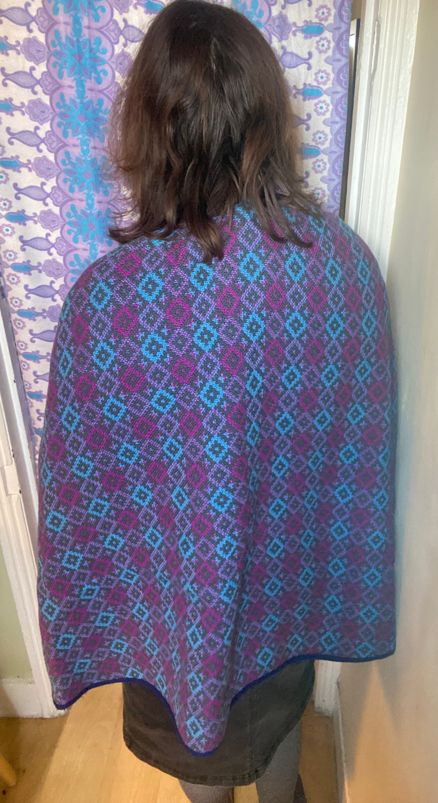 Vintage Welsh Wool Tapestry cape geometric print blue pink belt side buttons pockets up to size 14