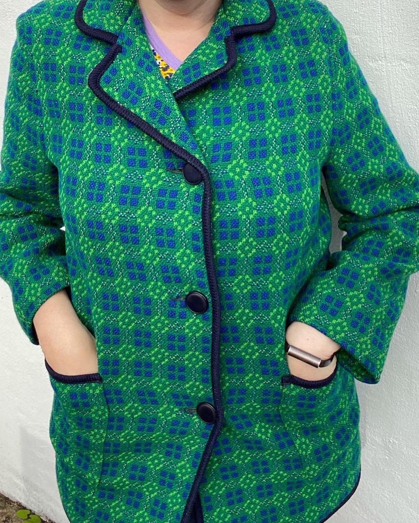 Vintage Welsh Wool Tapestry Pea coat jacket Green blue size 12 Eclipse geometric print pockets