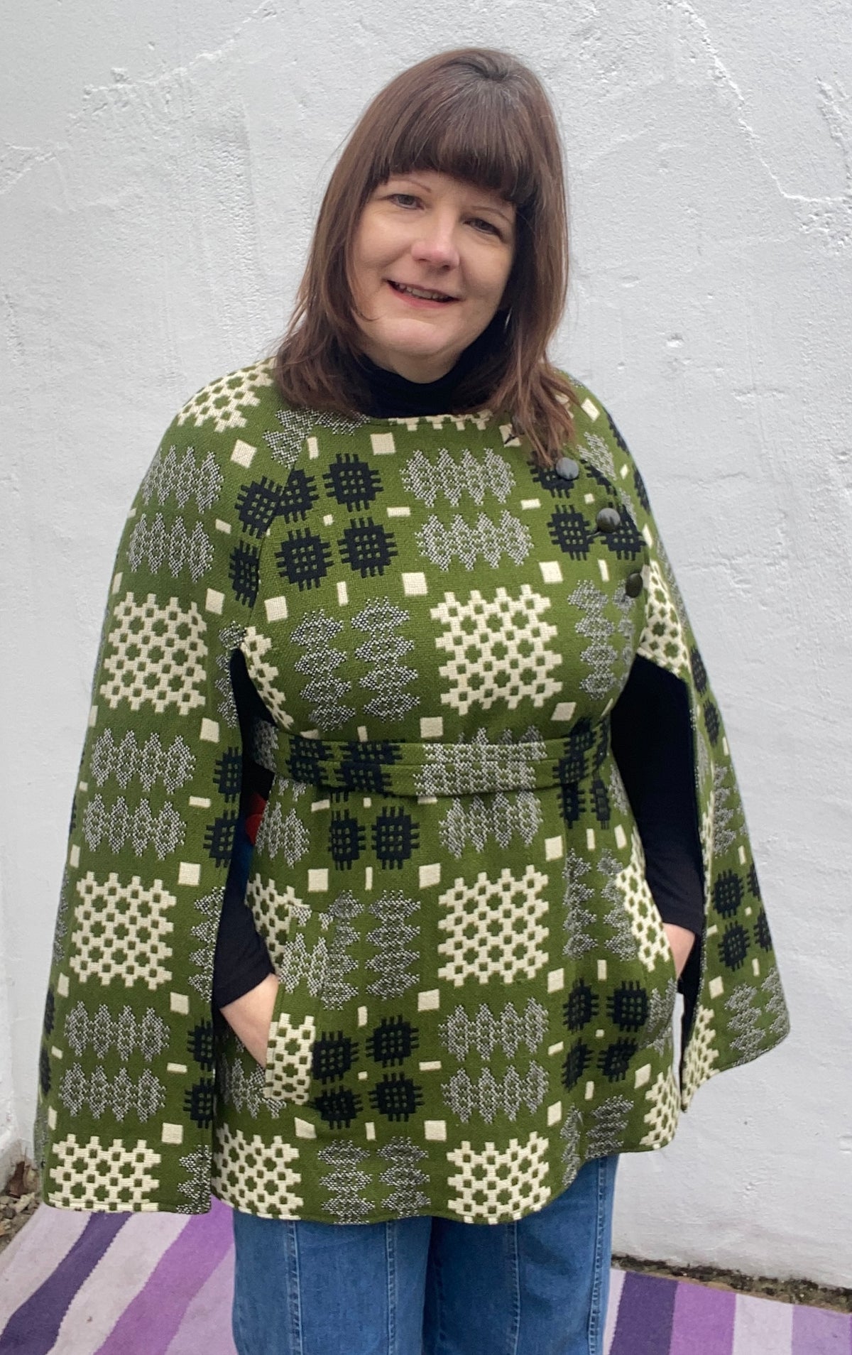 Vintage Welsh Wool Tapestry cape Portcullis print khaki green white grey belt side buttons pockets up to size 14