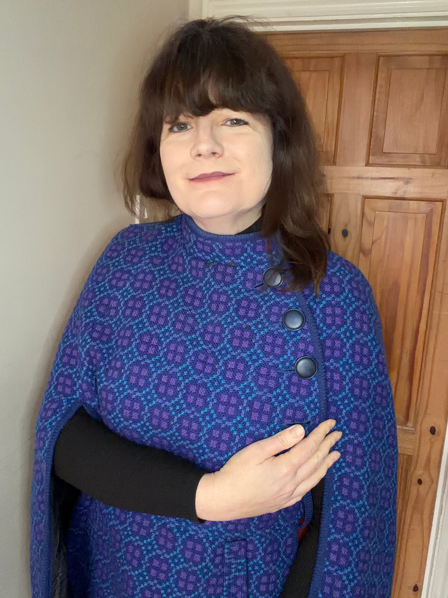 Vintage Welsh Wool Tapestry cape Eclipse geometric print blue pink belt side buttons pockets up to size 14. 40 inch bust