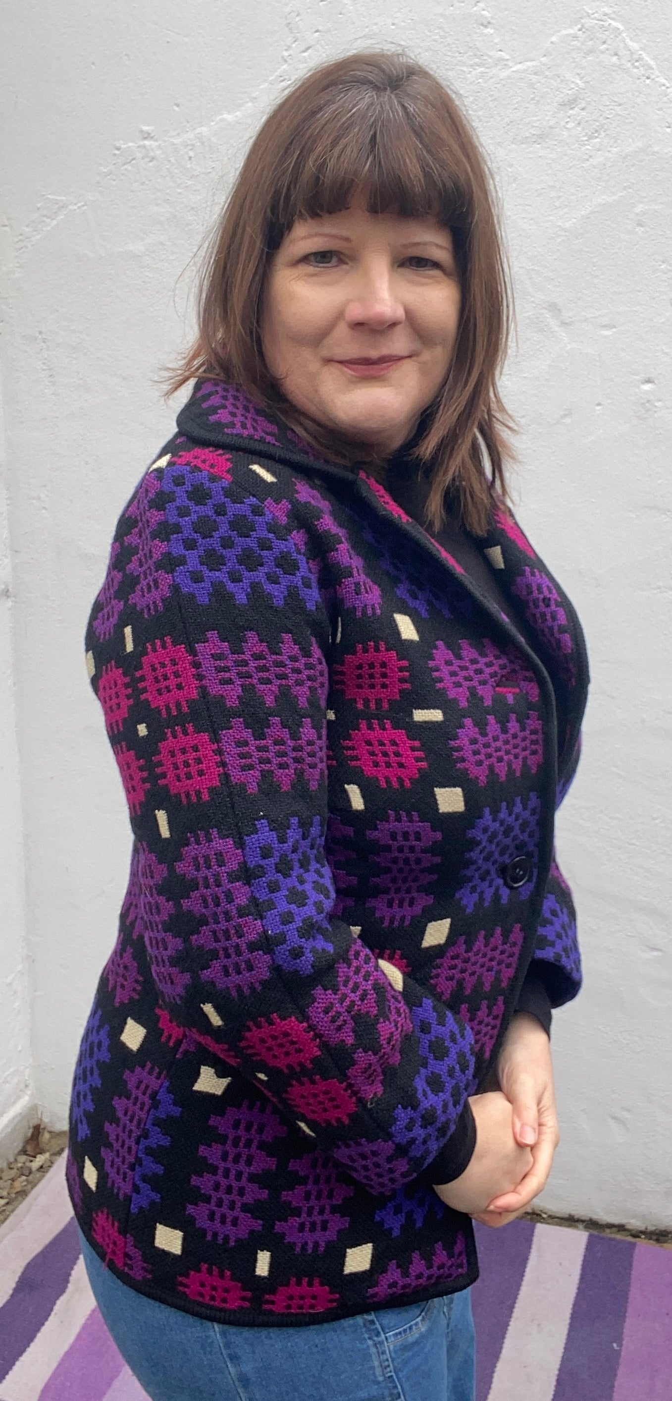 Vintage 60s 70s Welsh Wool Tapestry Jacket portcullis print purple blue white size 10 pockets Jon Ro Fashions