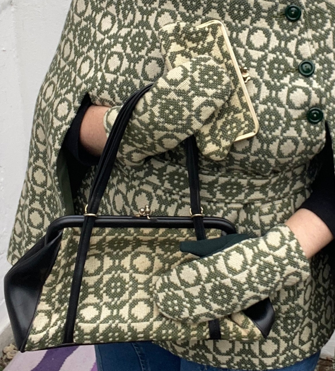 Vintage green cream Welsh Wool Tapestry handbag & purse with mittens geometric print