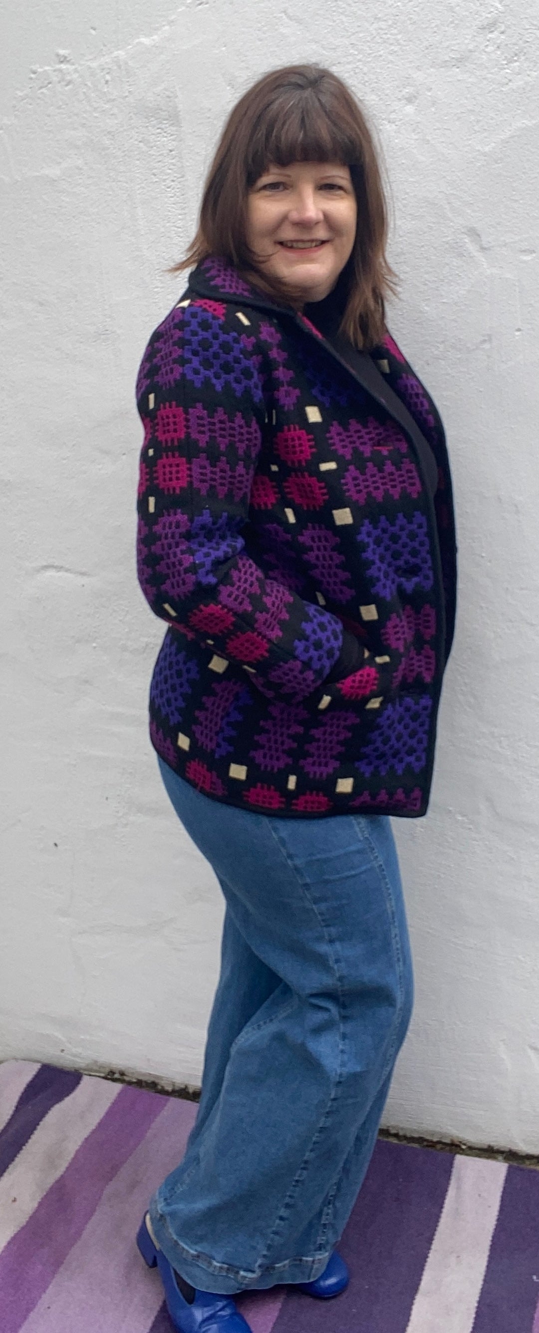 Vintage 60s 70s Welsh Wool Tapestry Jacket portcullis print purple blue white size 10 pockets Jon Ro Fashions