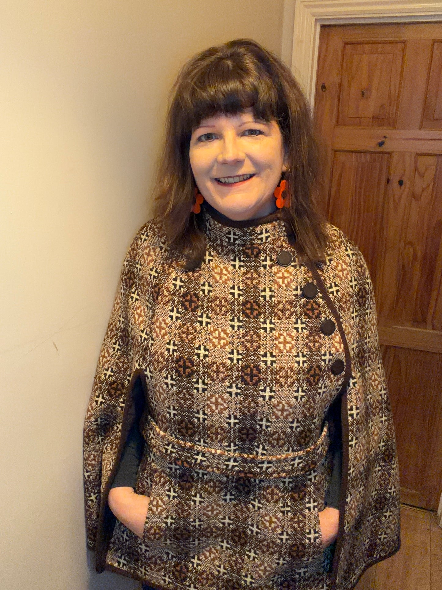 Vintage Welsh Wool Tapestry cape geometric print brown cream belt side buttons pockets up to size 14. 40 inch bust