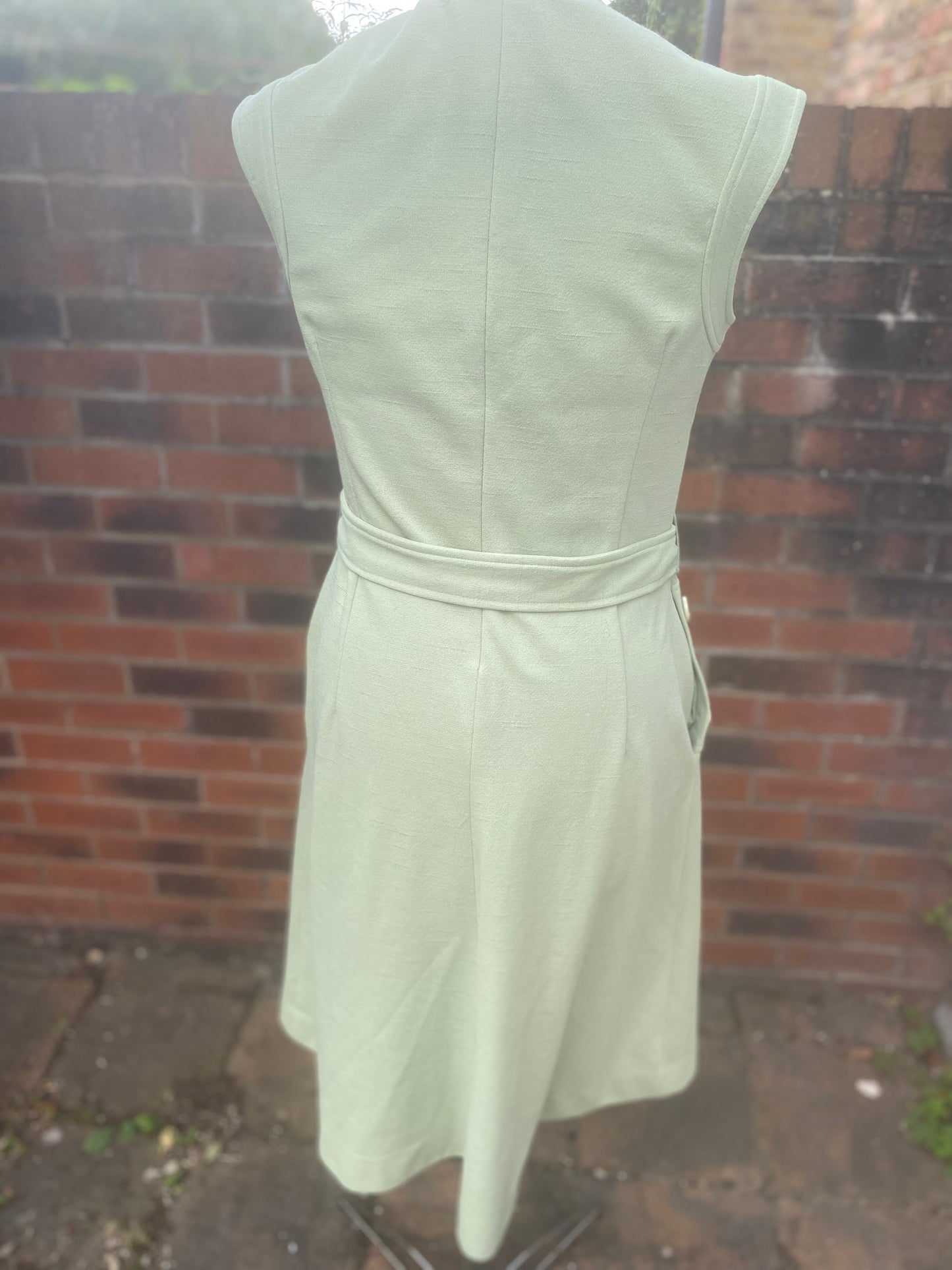 Vintage 60s avocado green button dress size 12 14 belted with pockets