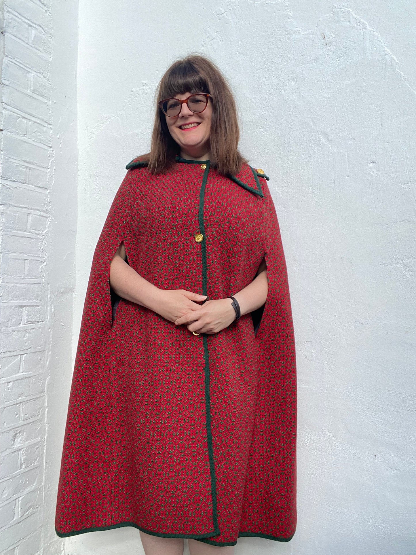 Vintage Long 70s Red Green collared Welsh Wool Tapestry cape [up to 20]