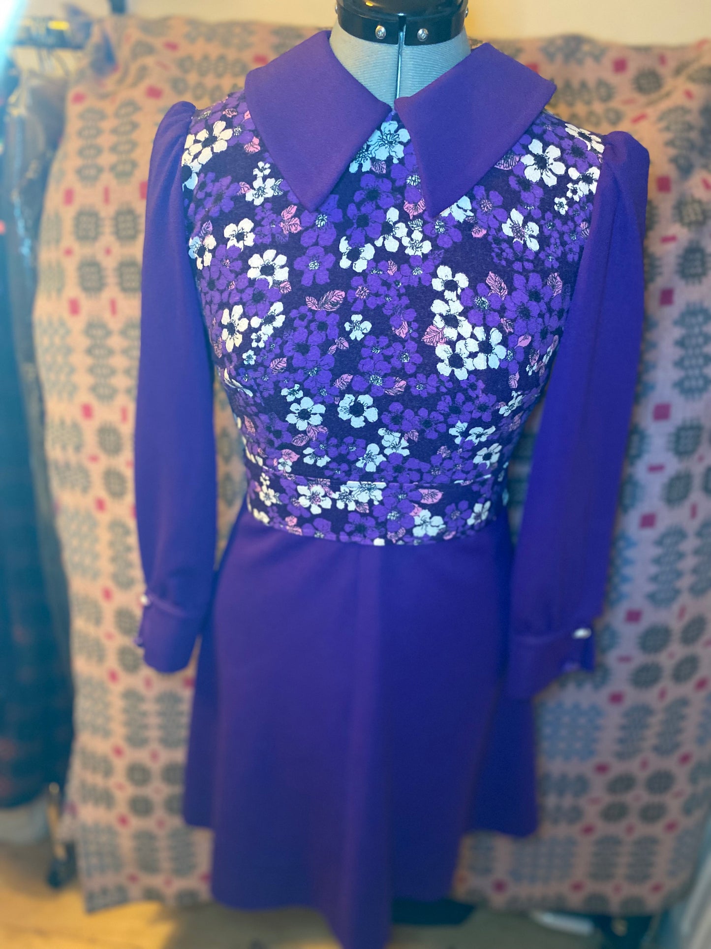 Vintage 60s Polyester purple floral print peter pan collar long sleeve skater dress size 12