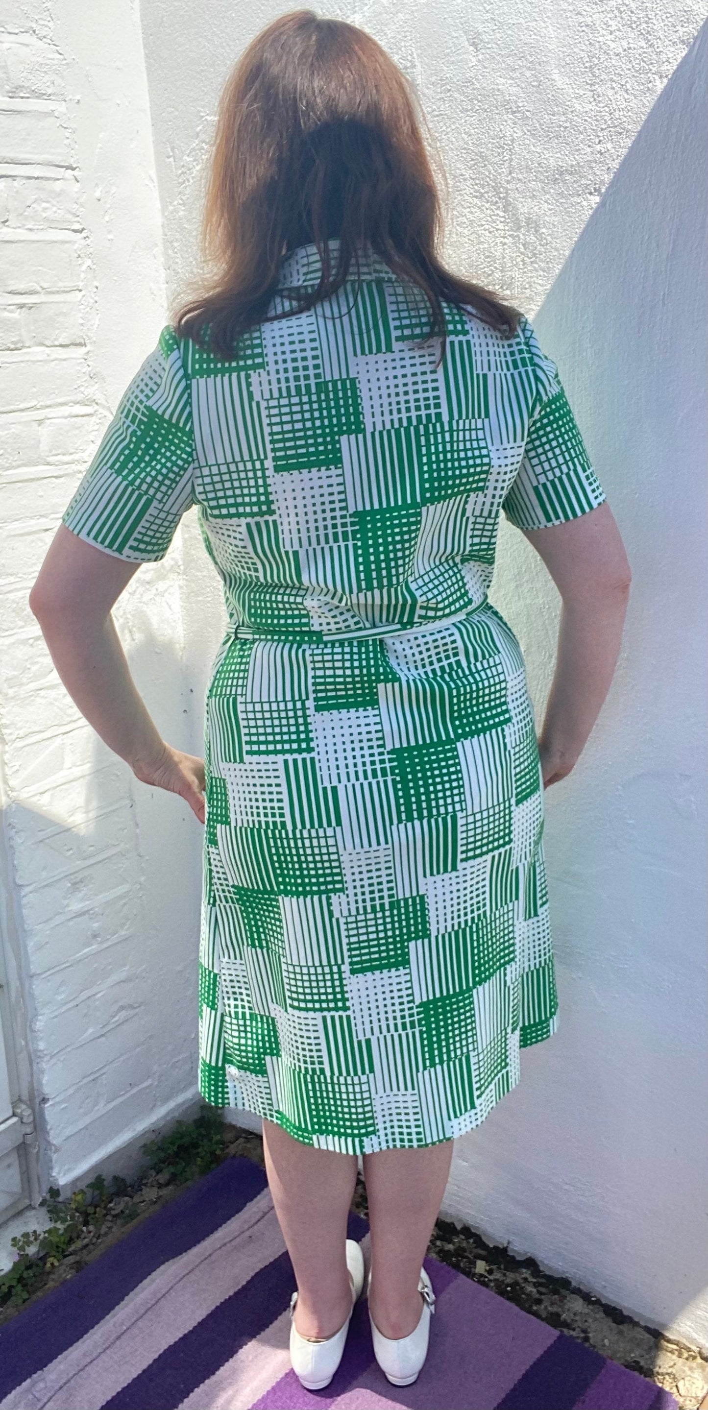 Vintage 70s green white St Michael shirt dress with belt short sleeves polyester size 14 16