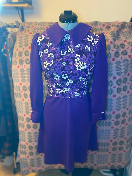 Vintage 60s Polyester purple floral print peter pan collar long sleeve skater dress size 12